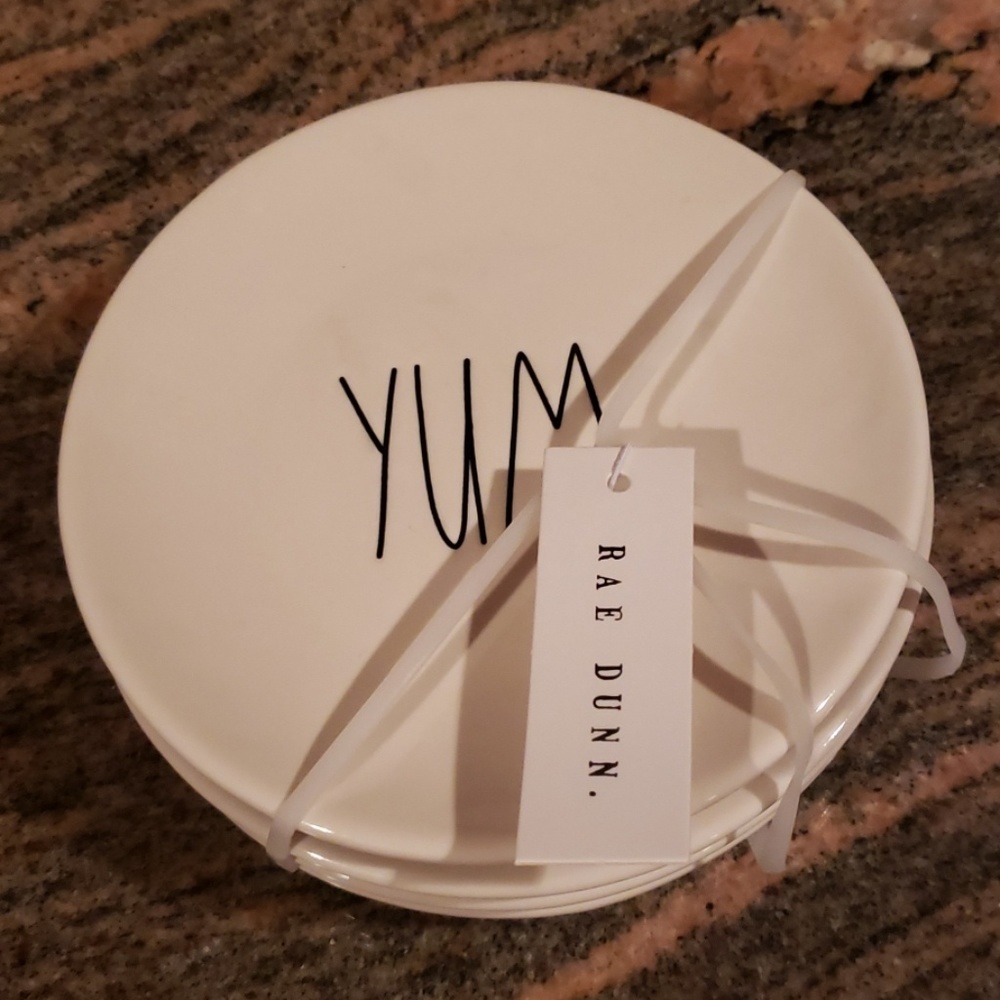 Rae Dunn "YUM" Appetizer plates (4)